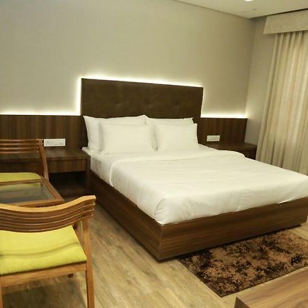 Hotel City Crown Mandsaur Eksteriør billede