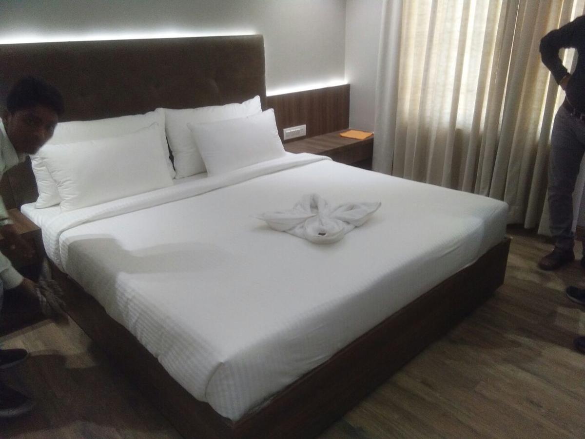 Hotel City Crown Mandsaur Eksteriør billede